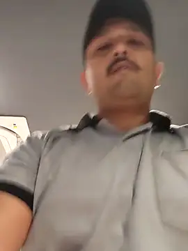 Akhil3290 online show from February 26, 2025, 2:49 pm