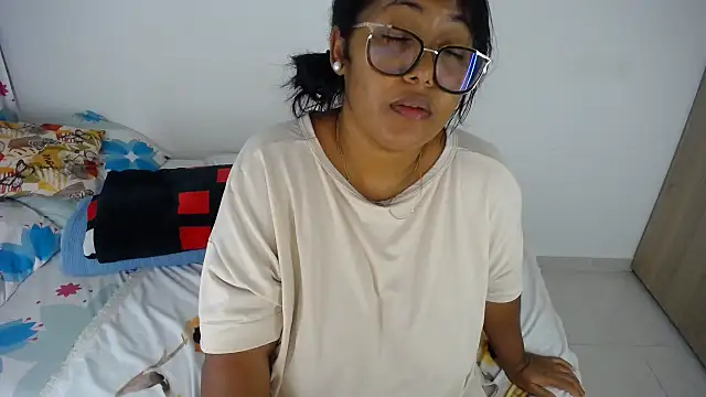 Snapshot of miajoseph_ chatting on October 3, 2025, 4:25 am miajoseph online show from October 3, 2025, 4:25 am