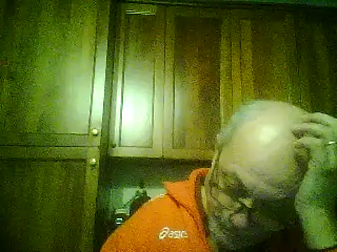 Snapshot of gianbragallini chatting on January 12, 2025, 10:33 pm gianbragallini online show from January 12, 2025, 10:33 pm