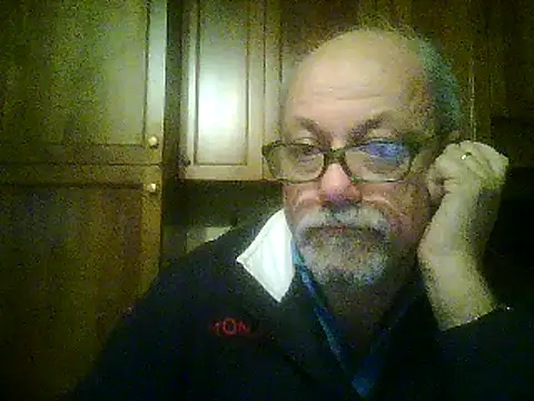Snapshot of gianbragallini chatting on March 18, 2025, 10:48 pm gianbragallini online show from March 18, 2025, 10:48 pm