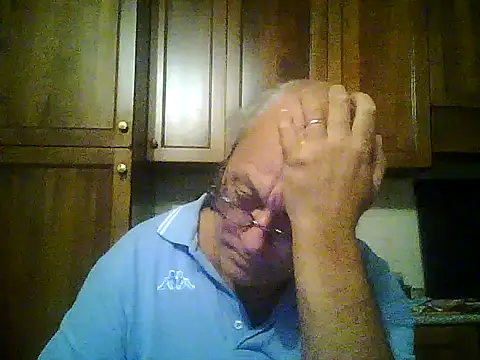 Snapshot of gianbragallini chatting on September 23, 2025, 9:11 pm gianbragallini online show from September 23, 2025, 9:11 pm