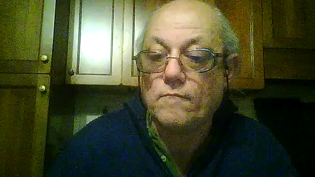 Snapshot of gianbragallini chatting on February 16, 2026, 10:40 pm gianbragallini online show from February 16, 2026, 10:40 pm