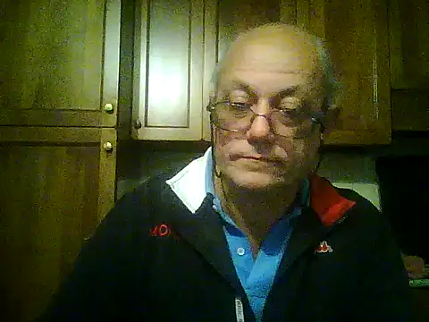 Snapshot of gianbragallini chatting on October 6, 2025, 10:10 pm gianbragallini online show from October 6, 2025, 10:10 pm