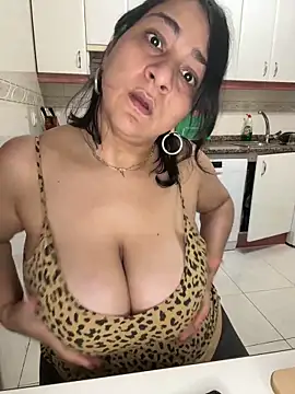 paulinaDiaz1 online show from March 13, 2025, 8:43 pm