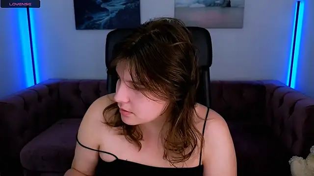 Ruyjin Choi online show from October 20, 2025, 10:38 am