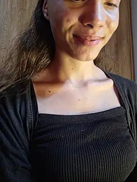 HelenHoltz online show from February 11, 2026, 12:38 pm