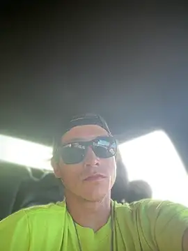 bigdckstud online show from June 29, 2026, 12:27 pm