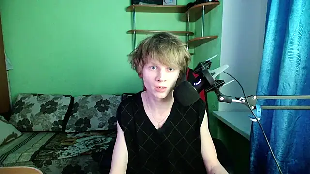 fameboyboo online show from January 9, 2026, 4:47 pm