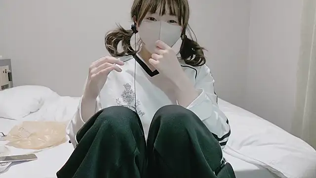 Oo O oO online show from March 16, 2025, 12:22 pm