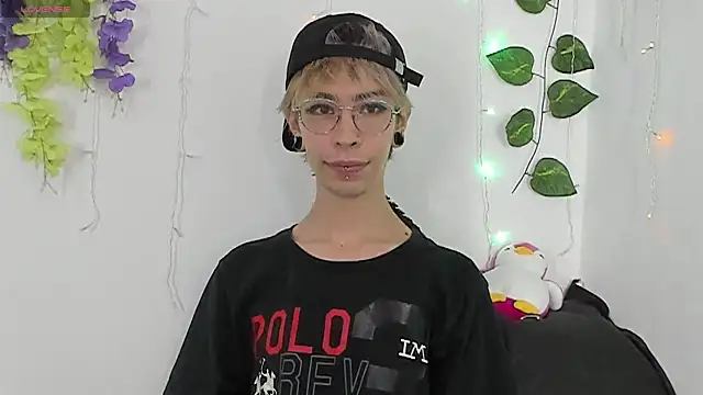  Jakke online show from January 3, 2025, 9:47 pm