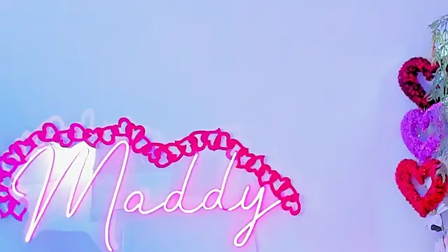 MaddyParisi online show from February 15, 2025, 11:39 am