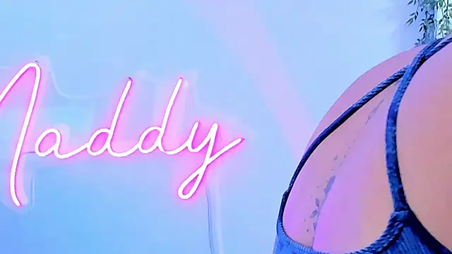 MaddyParisi online show from February 4, 2025, 6:14 am