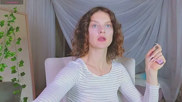 Snapshot of Soo_dreamy chatting on February 7, 2026, 1:24 am Soo dreamy online show from February 7, 2026, 1:24 am