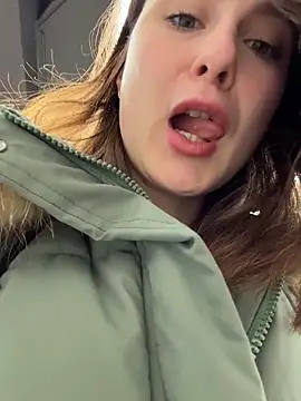 Dina Tease online show from February 5, 2026, 1:29 pm