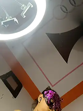 pihu32824 online show from October 16, 2025, 7:00 pm