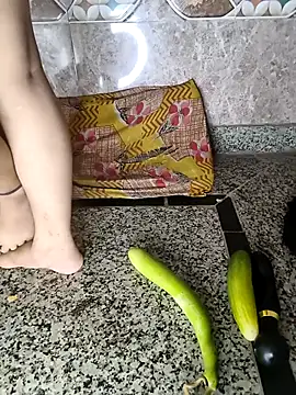 pihu32824 online show from September 12, 2025, 7:08 am