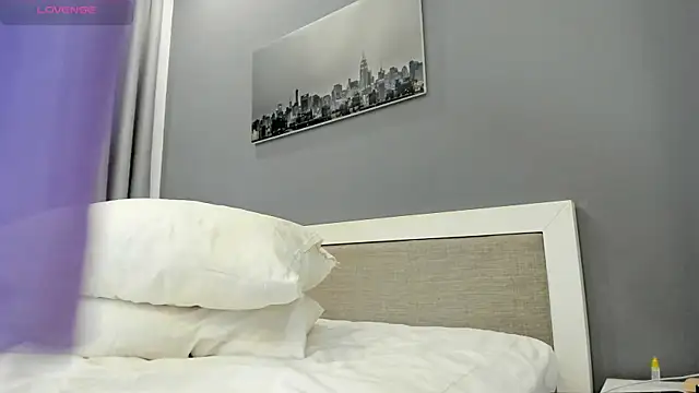 yumisunn online show from September 26, 2025, 4:08 am