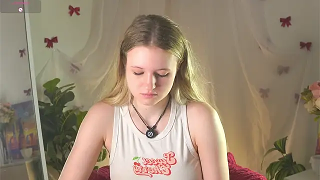 Snapshot of MaydaFoulk chatting on May 27, 2026, 1:26 am MaydaFoulk online show from May 27, 2026, 1:26 am