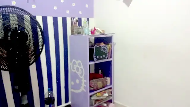 PetiteIvoryQueen19 online show from July 30, 2026, 6:01 am