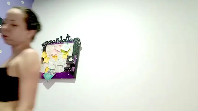 PetiteIvoryQueen19 online show from June 8, 2026, 4:35 am