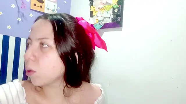 PetiteIvoryQueen19 online show from July 29, 2026, 3:28 am