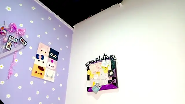 PetiteIvoryQueen19 online show from June 6, 2026, 5:23 am