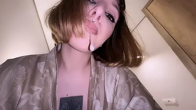 vinylstore online show from April 26, 2026, 4:59 pm