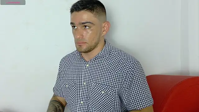 Sexy Alejandro  online show from January 9, 2026, 6:37 pm