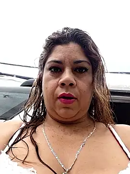 Laura-Hernandez online show from January 6, 2026, 3:16 pm