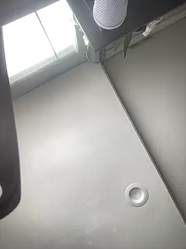 Yann 18 online show from September 13, 2025, 7:03 pm