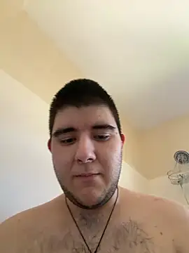 Snapshot of Yann_18 chatting on June 12, 2026, 9:12 pm Yann 18 online show from June 12, 2026, 9:12 pm