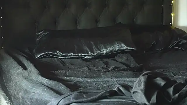 Sexofernandez24 online show from February 3, 2025, 4:10 pm