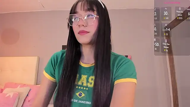 Maia W10 online show from February 3, 2026, 12:21 pm