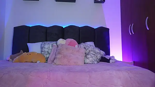 Snapshot of Lilou_albrecht chatting on March 16, 2026, 1:04 pm Lilou albrecht online show from March 16, 2026, 1:04 pm