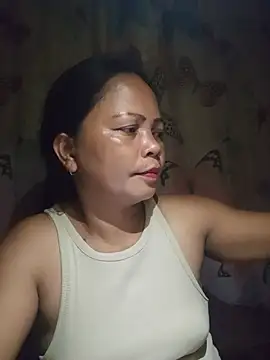 880HOT online show from July 7, 2026, 12:52 pm