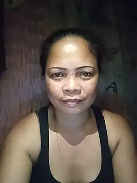 880HOT online show from July 26, 2026, 2:02 pm