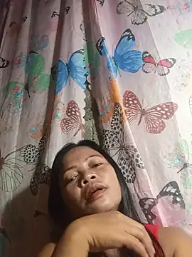 880HOT online show from June 27, 2026, 12:11 pm