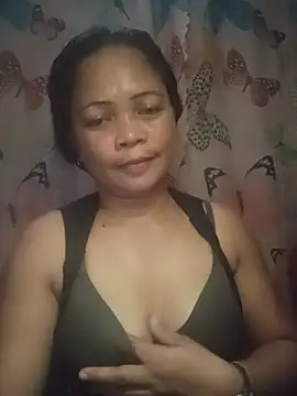 880HOT online show from July 5, 2026, 7:59 am