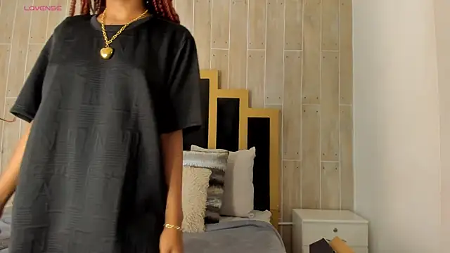 AriaFoster online show from October 19, 2025, 12:02 am