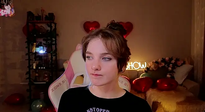 Snapshot of -Kottyaa- chatting on February 24, 2025, 10:25 pm -Kottyaa- online show from February 24, 2025, 10:25 pm