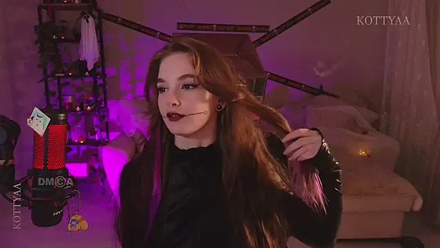 Snapshot of -Kottyaa- chatting on October 31, 2025, 7:32 pm -Kottyaa- online show from October 31, 2025, 7:32 pm