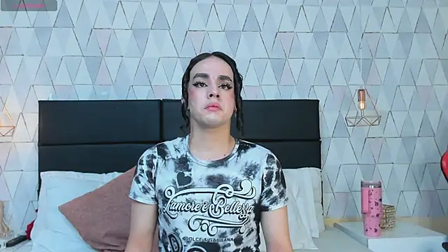 JustinePerry online show from November 29, 2025, 3:06 am