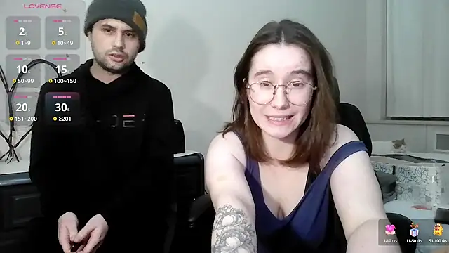 Snapshot of Kinkycouple1789 chatting on December 27, 2024, 5:42 am Kinkycouple1789 online show from December 27, 2024, 5:42 am