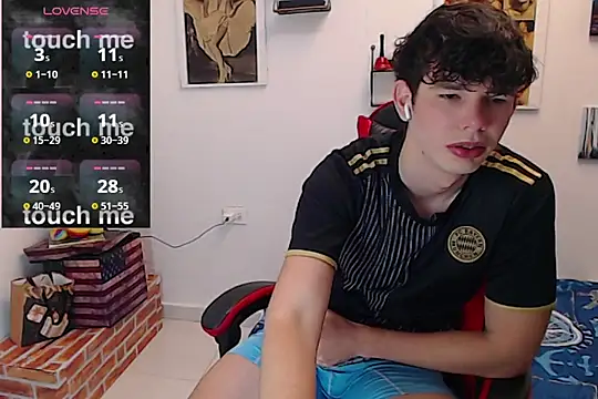 Angelo-cianuro- online show from September 12, 2025, 10:31 pm