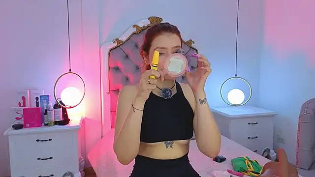  ambar Adamss online show from February 4, 2026, 11:38 am