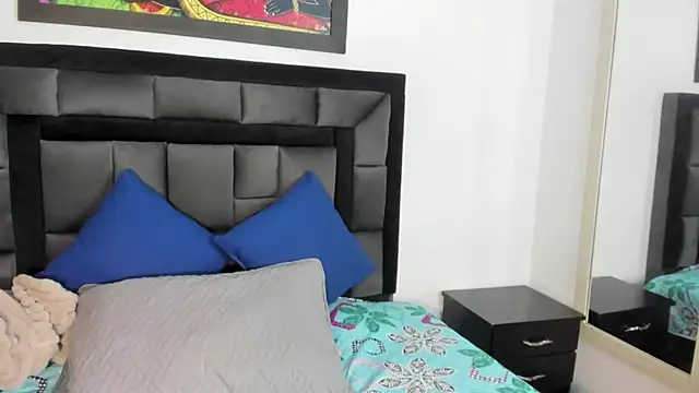 Dulce amg online show from September 25, 2025, 2:50 am