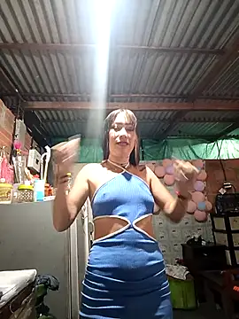 Snapshot of samy-blonde chatting on March 21, 2026, 2:43 pm samy-blonde online show from March 21, 2026, 2:43 pm