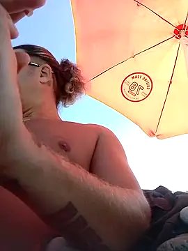 Snapshot of Lovely_milk chatting on September 28, 2025, 9:38 am Lovely milk online show from September 28, 2025, 9:38 am