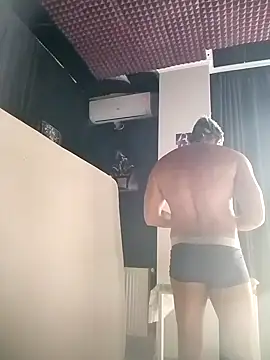 Snapshot of Lovely_milk chatting on September 19, 2025, 9:57 am Lovely milk online show from September 19, 2025, 9:57 am