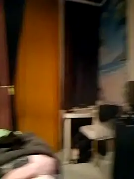 Snapshot of Lovely_milk chatting on November 26, 2025, 8:31 pm Lovely milk online show from November 26, 2025, 8:31 pm